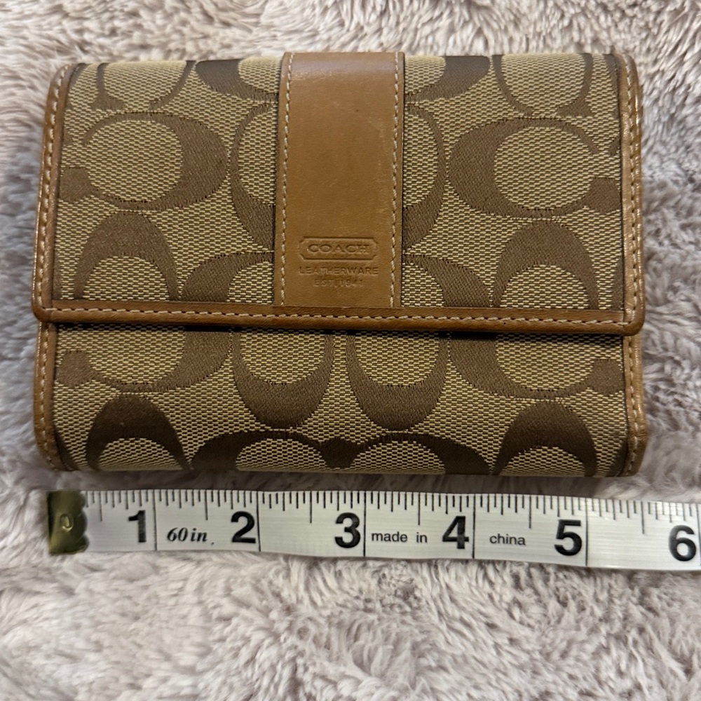 Coach Tri Fold Wallet - Picture 10 of 12